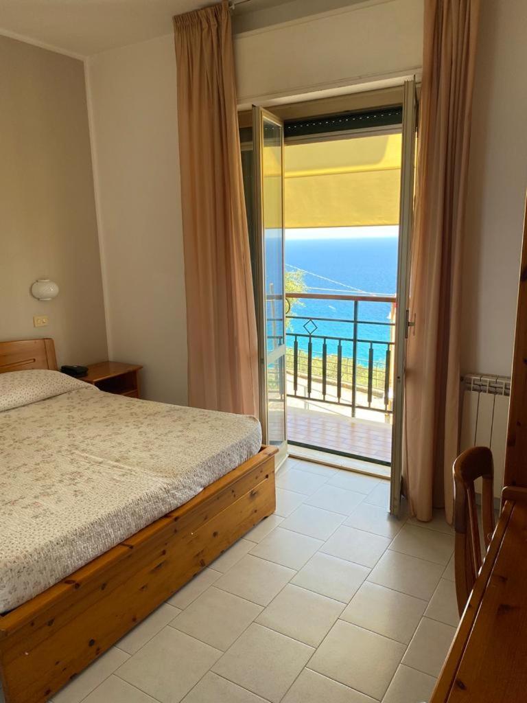 Hotel Rosita Finale Ligure Exterior photo