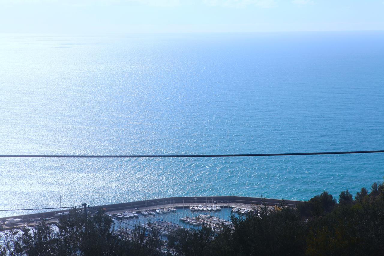 Hotel Rosita Finale Ligure Exterior photo